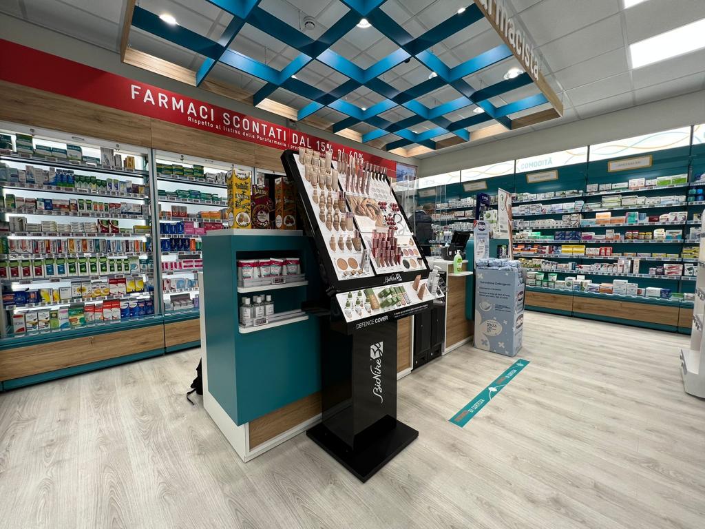 arredamento parafarmazia conad 03