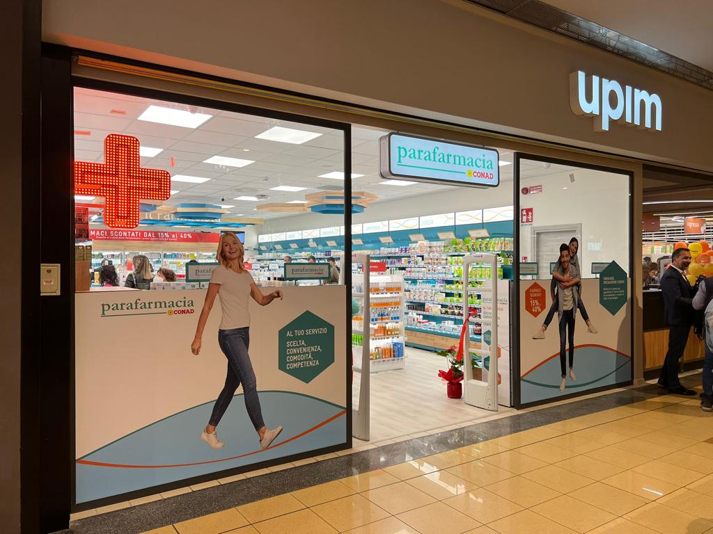 arredamento parafarmazia conad 11